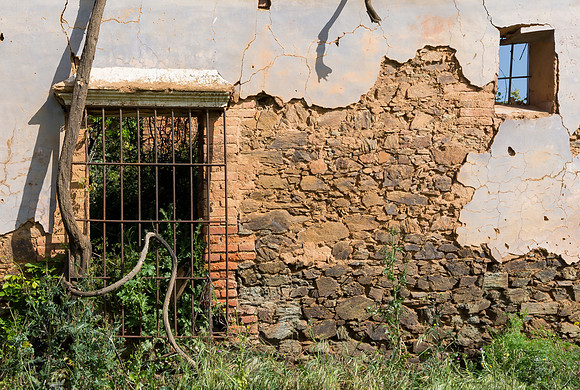 Spain, abandoned farm, Logrosan 2019