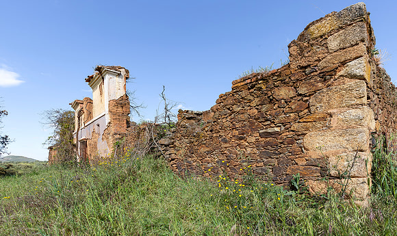 Abandoned farm, Cortijo abandonado, Exstremadura, España 2019