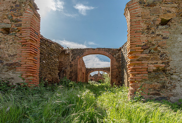 Verlaten boerderij, cortijo abandonado, Logrosán, España 2019