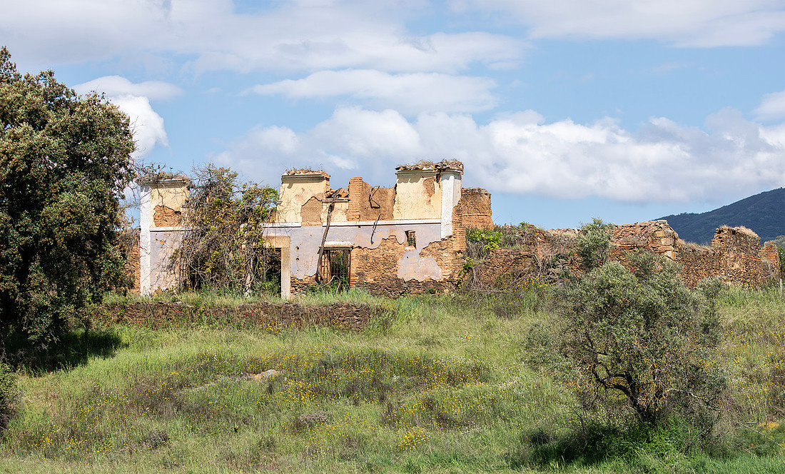 Abandoned farm, Cortijo abandonado, Exstremadura, España 2019