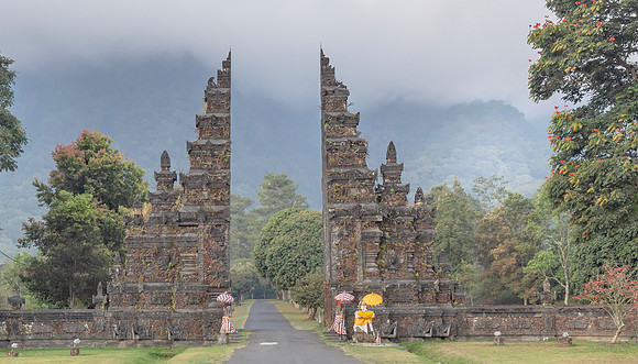 Bali Gate, entrance gate to Handara Kosaido golfresort, Bedugul, Bali 2018