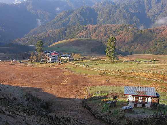 Bhutan, Sengor village 2005