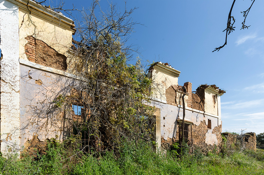 Abandoned farm, Cortijo abandonado, Exstremadura, España 2019