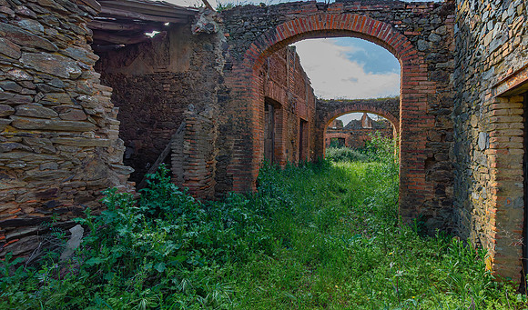 Abandoned farm, Cortijo abandonado, Exstremadura, España 2019