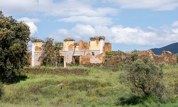Abandoned farm, Cortijo abandonado, Exstremadura, España 2019