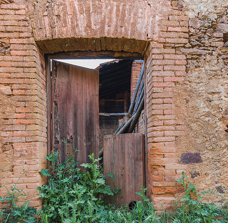 Spain, abandoned farm, Logrosan 2019