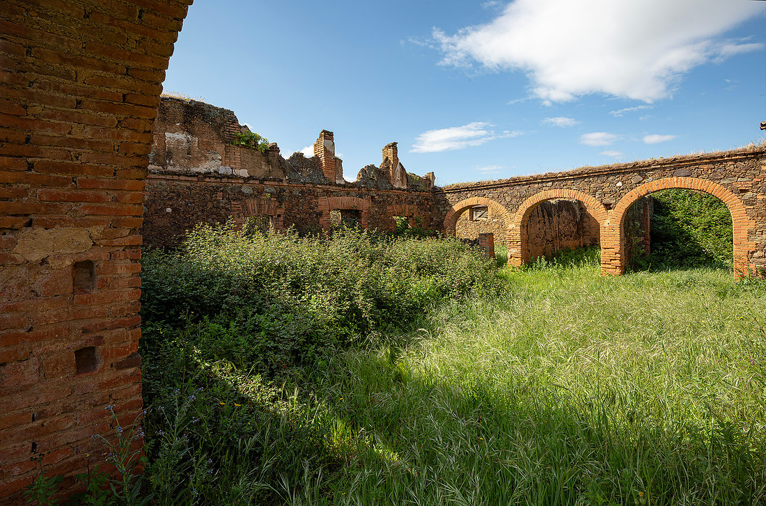 Abandoned farm, Cortijo abandonado, Exstremadura, España 2019