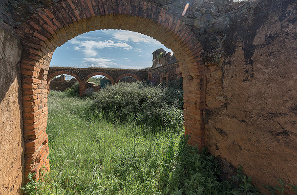 Spain, abandoned farm, Logrosan 2019