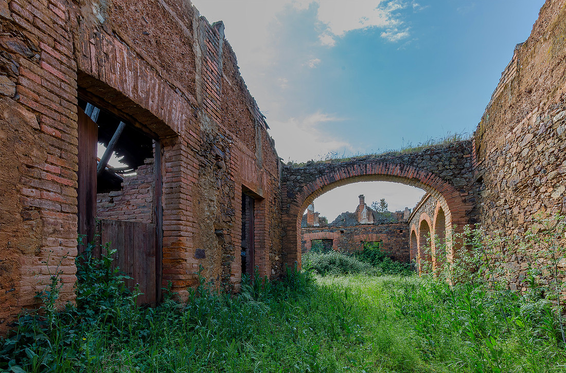 Abandoned farm, Cortijo abandonado, Exstremadura, España 2019