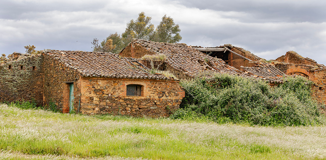 Abandoned farm, Cortijo abandonado, Exstremadura, España 2019
